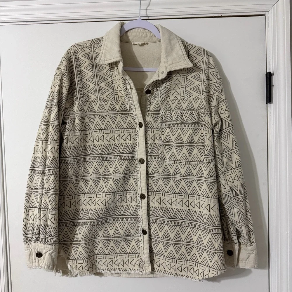 LA MIEL Shacket Cream Button-Up Jacket Southwestern pattern
